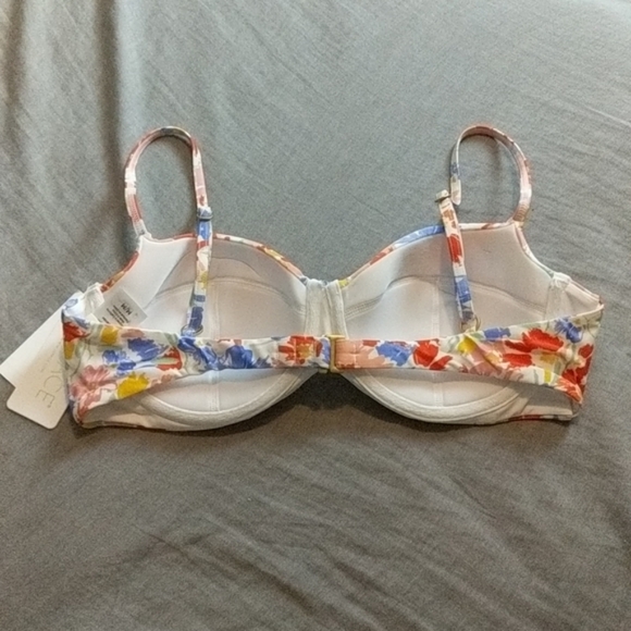 L*Space Marley Smocked Underwire Bikini Top Flowers Forever Floral - Picture 6 of 6